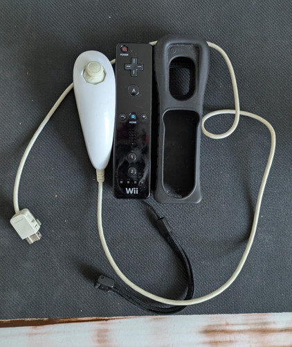 Nintendo wii remote controller - wii,