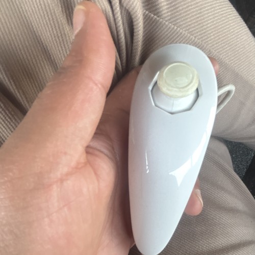 Nintendo nunchuk controller - nintendo,