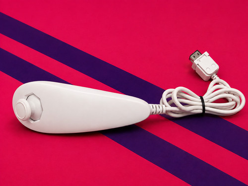 Nintendo wii nunchuk - nintendo,
