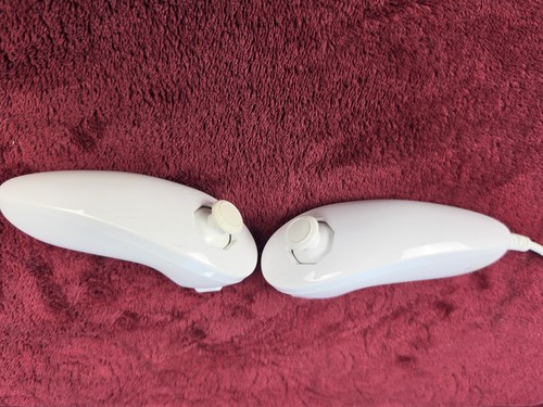 Nintendo wii nunchuk - nintendo,