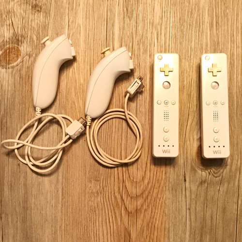 Nintendo wii set remote - nintendo,