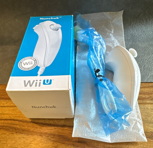 Nintendo wii nunchuk - nintendo,